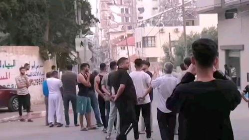 没事别大街吃瓜,揭秘大街上吃瓜的尴尬瞬间