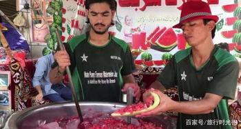 街头吃瓜图片大全,吃瓜群众众生相