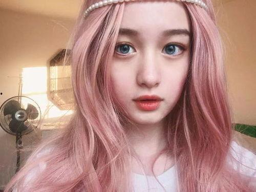 吃瓜网红女王,揭秘娱乐圈幕后风云