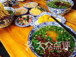 近期上海吃瓜饭馆,美食与话题的完美融合