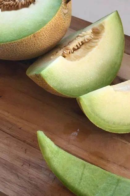 全家吃我大瓜,尽享团圆欢乐时光