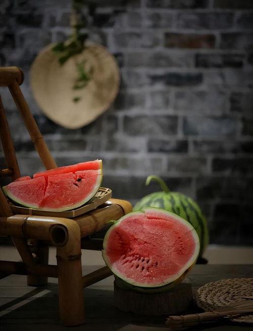 吃瓜的诗词,品味诗词中的吃瓜乐趣