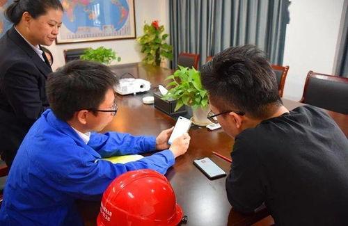 全家变吃瓜群众,揭秘娱乐圈幕后风云