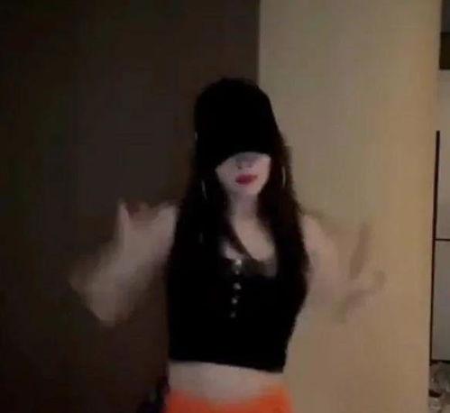 吃瓜高校跳舞视频,翩翩起舞展现青春风采  第2张