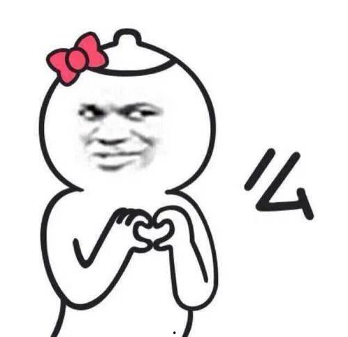 孩子搬板凳吃瓜,孩子搬板凳吃瓜的温馨瞬间  第2张